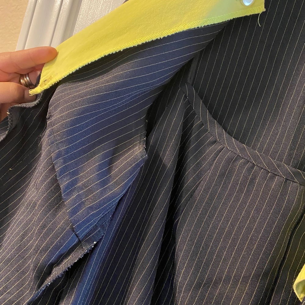 La Belle Black and Yellow Skirt Suit - Picture 4 of 5